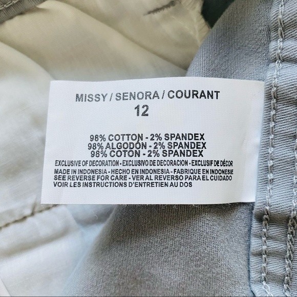 Womens Gray Cargo Capri Pants Size 12 Comfort Stretch - Picture 8 of 15